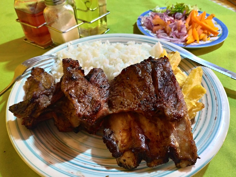 【世界一周】リャマ肉!寿司!芋!ウユニの食事と街歩き
