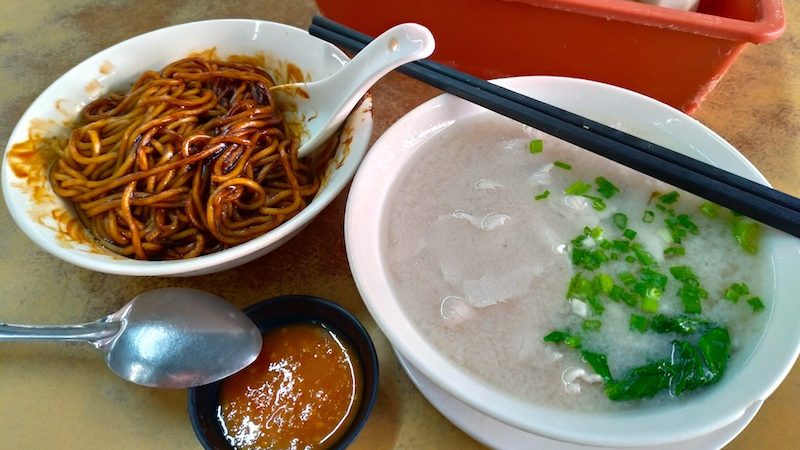 【マレーシア】コタキナバル名物の生肉麺で朝ごはん「Kim Hing Lee/金興利」