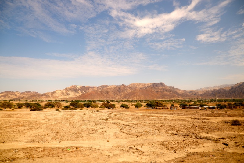 【世界一周】Cruz del Sur社の快適バスでリマからナスカへ