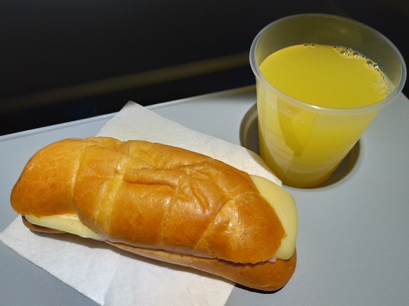 【LATAMペルー航空機内食・搭乗記】LA2400/LIM-LPB/リマ-ラパス